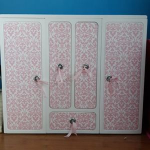 American girl doll closet